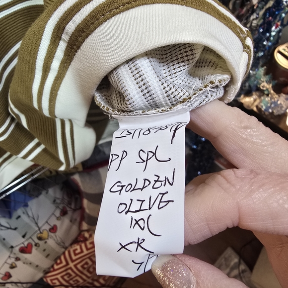 #0464 1XL ODDI Golden Olive 2 Pc Set: Top & Shorts, 26-28"ptp 16-25"ElasticWaist - Picture 14 of 16